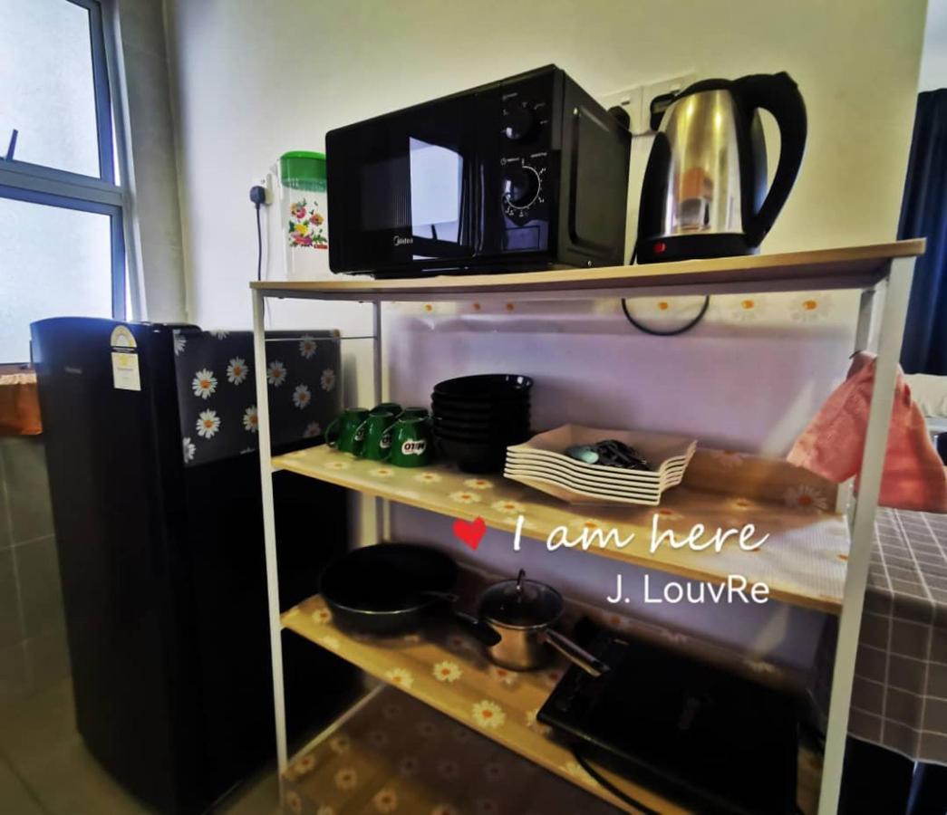 Studio Apartment Pasar Malam J.Louvre Tanah Rata Exterior foto